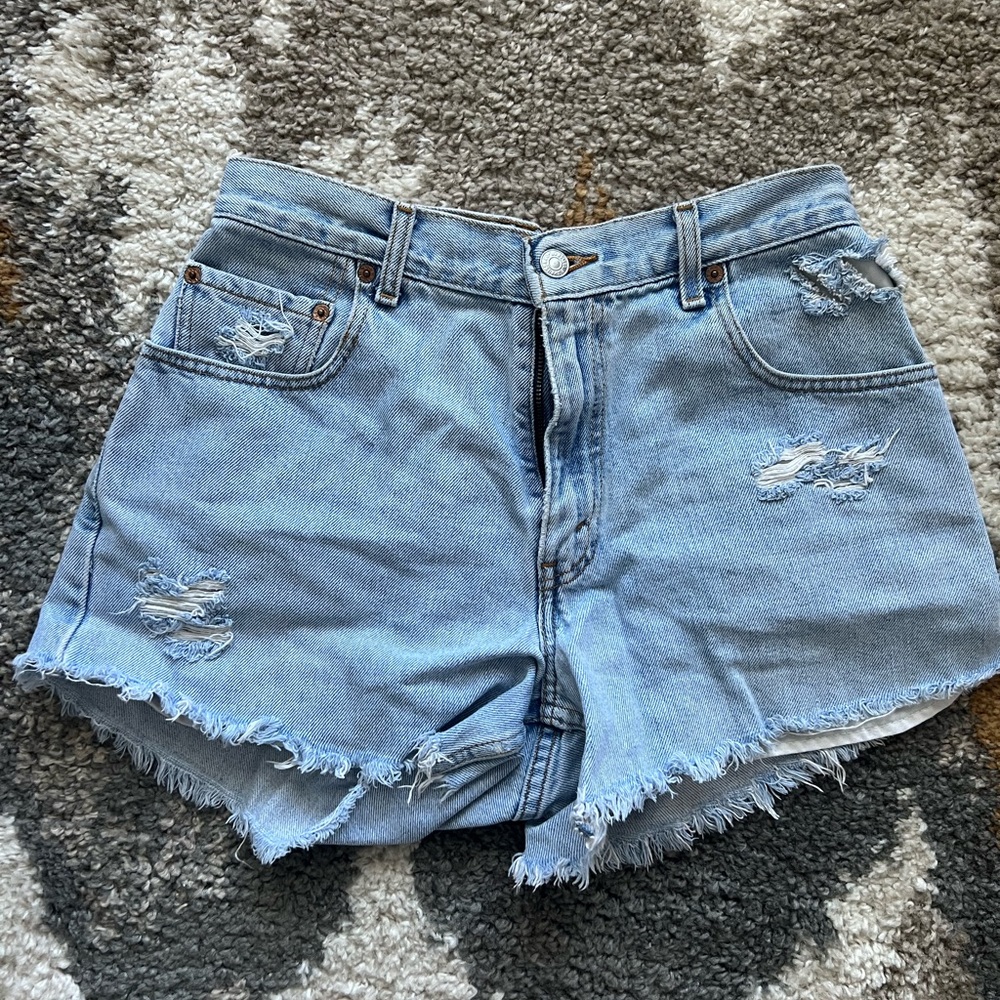 Levi’s Vintage High Waited Baggy Shorts - Picture 3 of 3